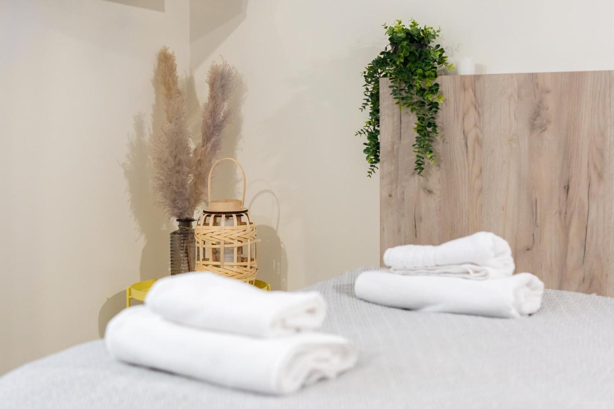 Aparthotel Przy Bulwarze By Rentoom Torun Bagian luar foto