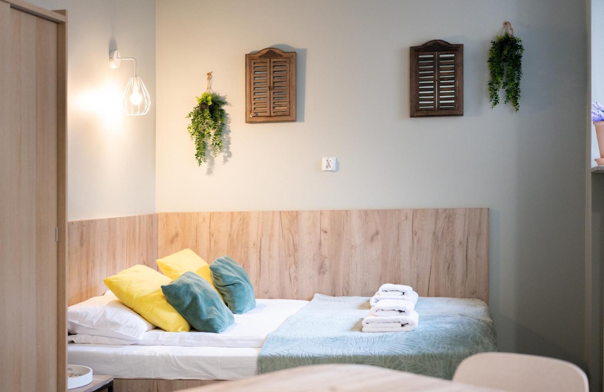 Aparthotel Przy Bulwarze By Rentoom Torun Bagian luar foto