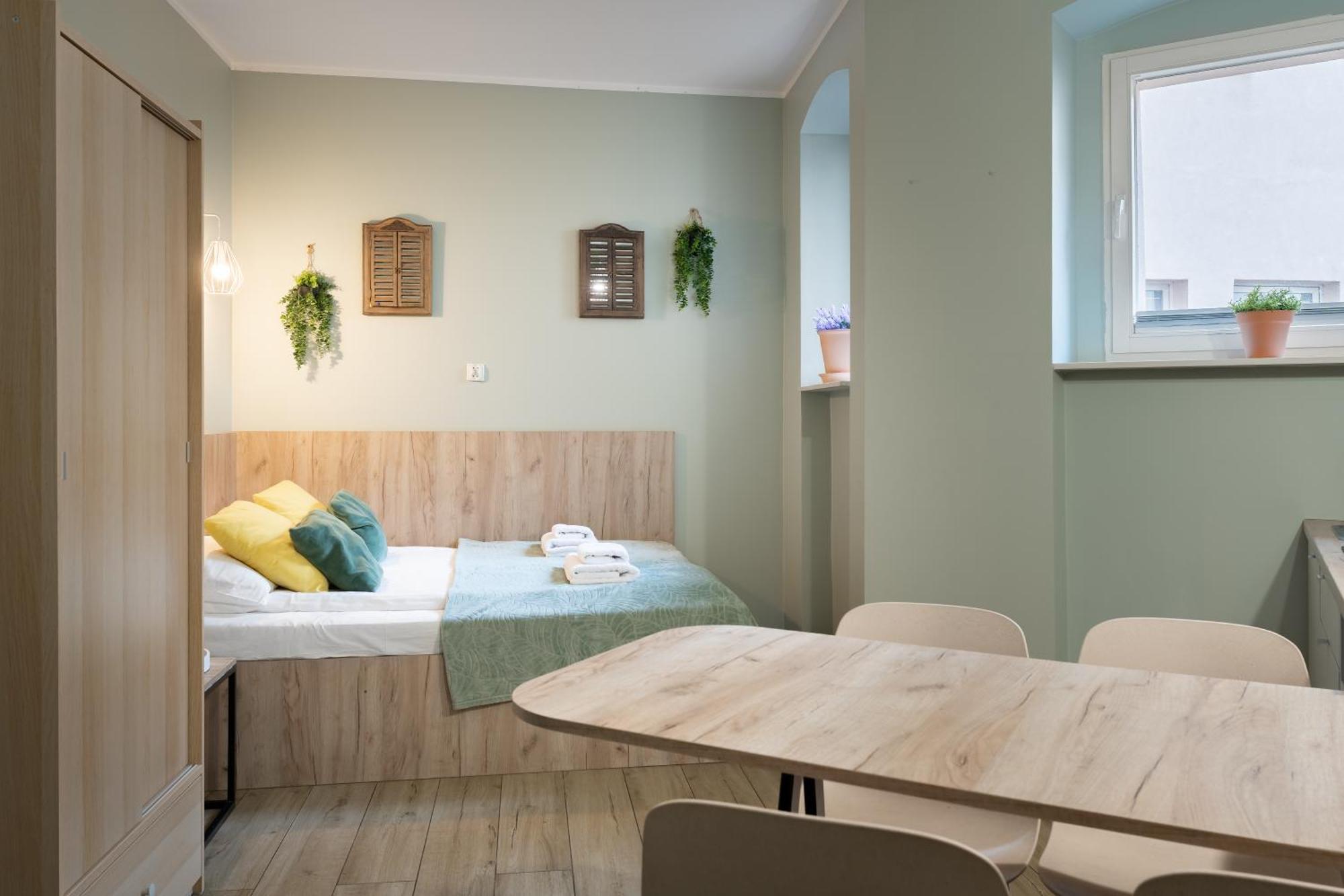 Aparthotel Przy Bulwarze By Rentoom Torun Bagian luar foto
